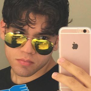 Meet your Posher, Jason